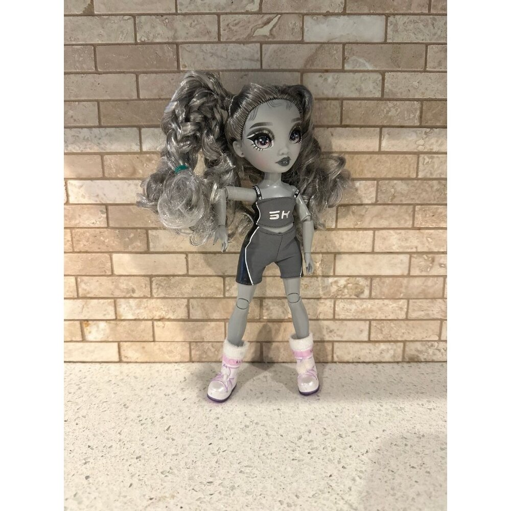 Rainbow High Shadow Series 1 NICOLE STEEL Fashion Doll